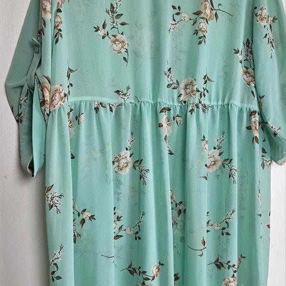 Torrid button down sheer blouse, Size 2, Floral Mint Green, High low hem - Picture 4 of 11